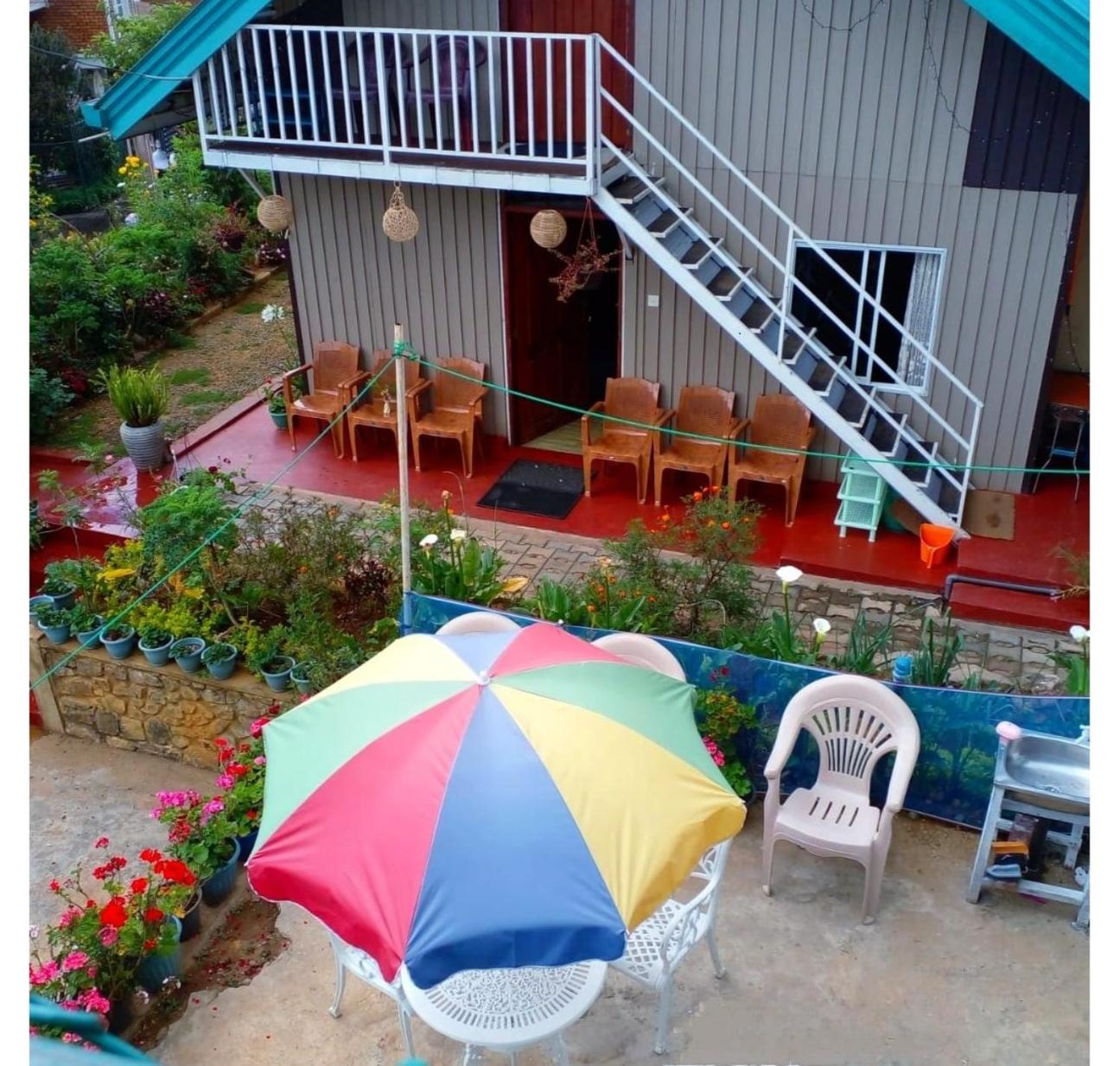 Townside Lodge นูวาราเอลิยา ภายนอก รูปภาพ