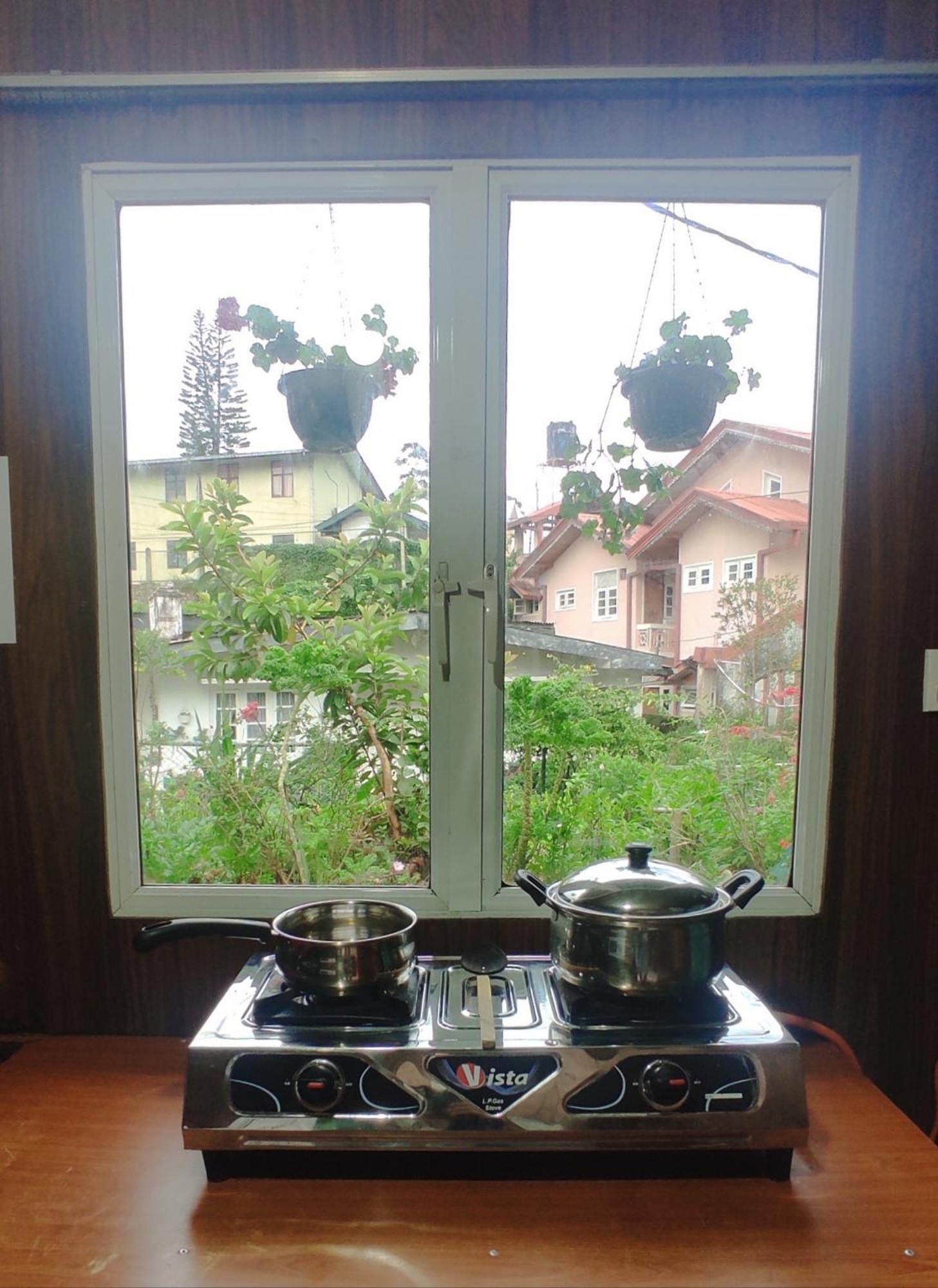 Townside Lodge นูวาราเอลิยา ภายนอก รูปภาพ